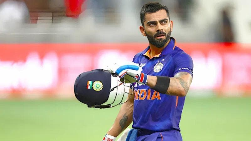 <strong>Why Virat Kohli Missed Asia Cup 2018: Ravi Shastri Spills the Beans</strong>